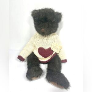 Russ Berrie Co Plush Bears From The Past Brown Bear Heart Sweater CAPPUCCINO NWT
